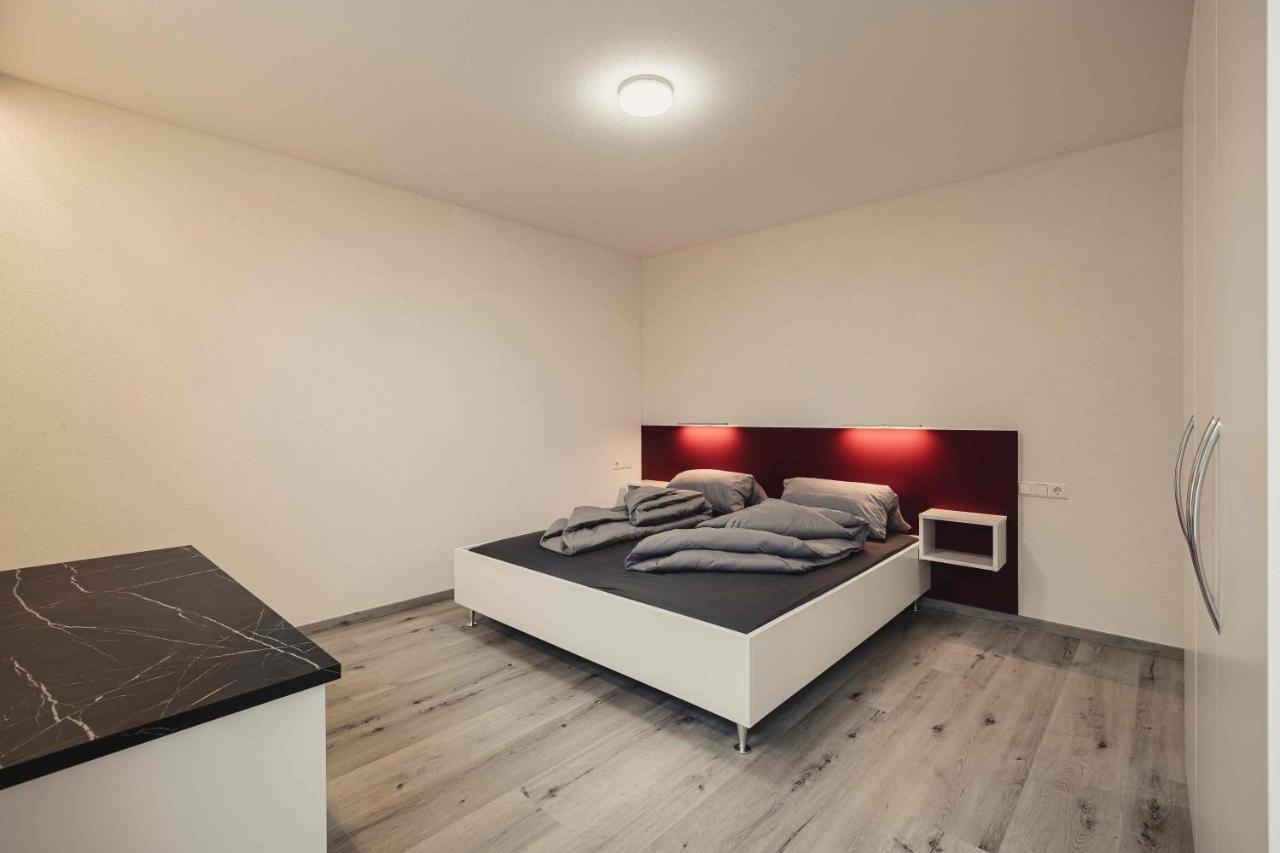 Ferienwohnungen Und Boardinghouse Heimbach In Renchen Bagian luar foto